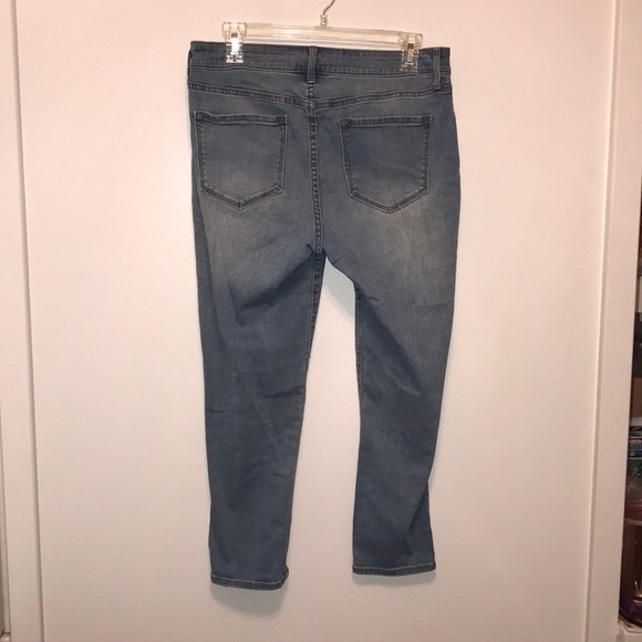 Old Navy RockStar Capris - Picture 4 of 5